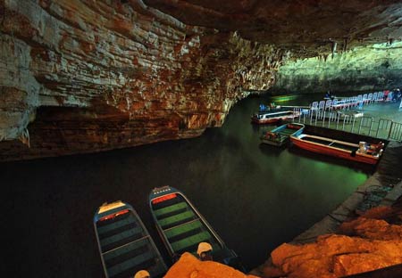 長沙出發(fā)到黃龍洞、張家界國家森林公園三日游